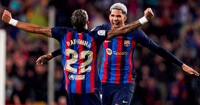 Barcelona GOLEA al Betis, se acerca al título