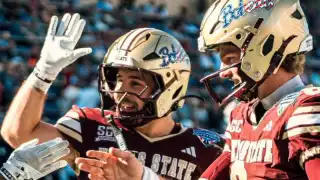 Texas State aplasta a Rice 41-10 en el Armed Forces Bowl y mantiene récord perfecto