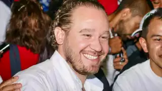 Captan a Santiago Taboada, excandidato a Jefe de Gobierno de la CDMX, en el aeropuerto de Tulum: VIDEO