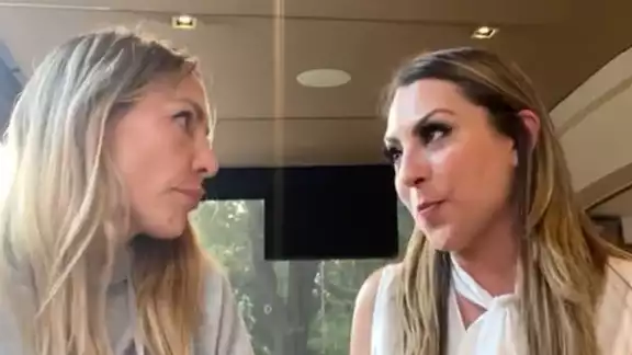 "yo me voy a tirar de un puente si este octubre tengo que ayudar en disfraces" declaró Erika Zaba "yo me voy a tirar de un puente si este octubre tengo que ayudar en disfraces" declaró Erika Zaba