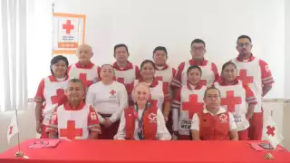 Una de las actividades que hicieron los voluntarios fue el reparto de ayuda humanitaria