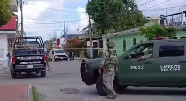 Elementos del Ejército Mexicano y Policía Estatal resguardaron la zona.