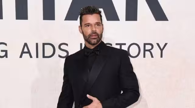 Extienden la orden de protección contra el sobrino de Ricky Martin por un año
