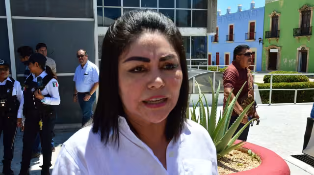 Abigail Gutiérrez levanta la mano para la alcaldía de Escárcega