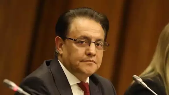 Fernando Villavicencio fue atacado a tiros en Quito, Ecuador Fernando Villavicencio fue atacado a tiros en Quito, Ecuador