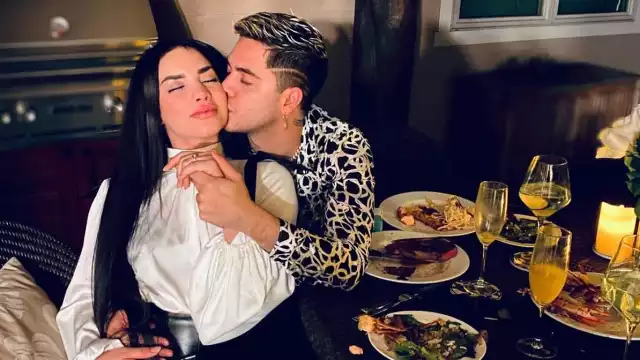 Así ha sido la carrera de Kimberly Loaiza al lado de Juan de Dios Pantoja