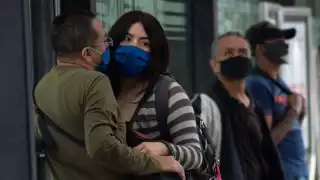 El Consejo de Seguridad en Salud determinó retomar la obligatoriedad del uso de cubrebocas en espacios cerrados