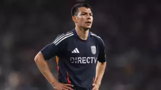 Hirving Lozano habría sido separado del equipo