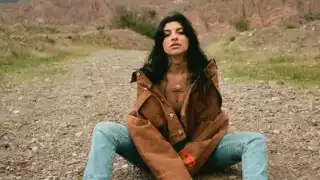 Cazzu revela que no ha tenido un acercamiento con Christian Nodal