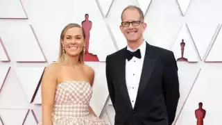 Dana Murray en la alfombra roja de los Óscar 2021