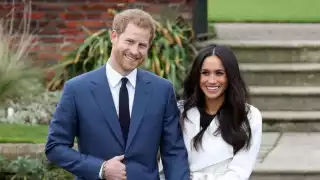 El prícipe Harry y Meghan renuncian a la corona