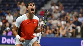 Alcaraz vence a Tiafoe y se jugará la final y el número uno contra Ruud