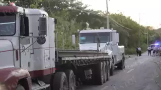 Nueve personas fueron detenidas por presunto robo de rieles en la antigua carretera Hampolol, en Campeche.