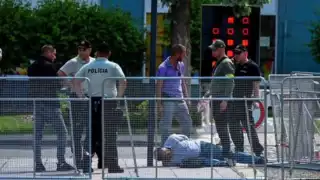 La policía logro detener al sujeto que atentó congtra el Primer Ministro eslovaco, Robert Fico