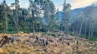 Una avalancha de tierra en Papúa Nueva Guinea enterró al menos a 300 personas