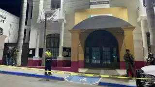 Explosión de artefacto casero en la JUnta Distrital del INE en Acámbaro, Guanajuatoi