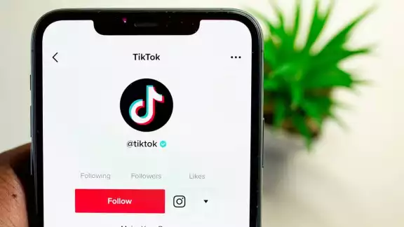 La niña participaba en un reto de TikTok denominado "Blackout challenge" La niña participaba en un reto de TikTok denominado "Blackout challenge"