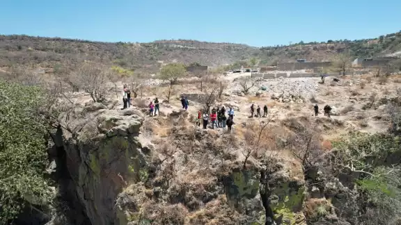 Las bolsas con los restos fueron hallados en un barranco