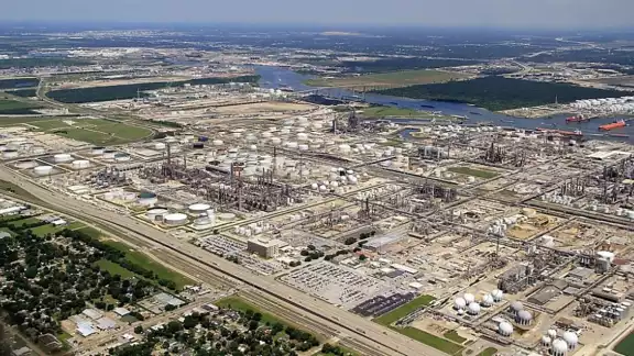 Autoridades de Estados Unidos autorizaron la compra de la refinería Deer Park por parte de Pemex