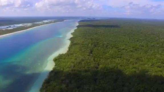 Buenavista un pequeño poblado cerca de Bacalar Buenavista un pequeño poblado cerca de Bacalar