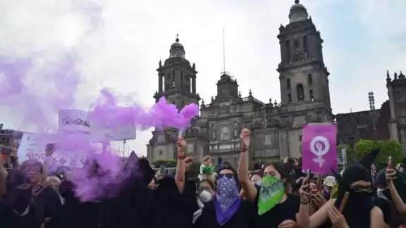 5 canciones de artistas mujeres que hablan de la lucha feminista