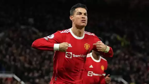 Cristiano Ronaldo tuvo una brillante actuación para vencer al Norwich en Old Trafford y llegar a 20 goles en la temporada. Cristiano Ronaldo tuvo una brillante actuación para vencer al Norwich en Old Trafford y llegar a 20 goles en la temporada.