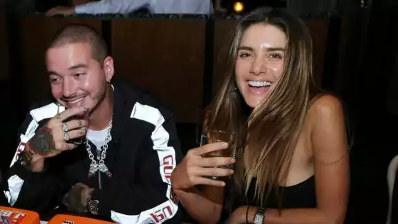 Se confirma que J Balvin y Valentina Ferrer serán padres y hasta el nombre del bebé