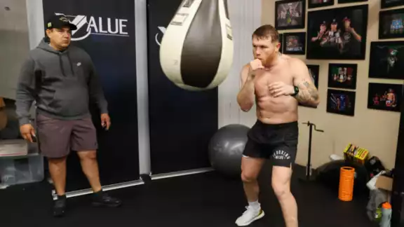Saúl 'Canelo' Álvarez se prepara para su próxima pelea del 4 de mayo Saúl 'Canelo' Álvarez se prepara para su próxima pelea del 4 de mayo