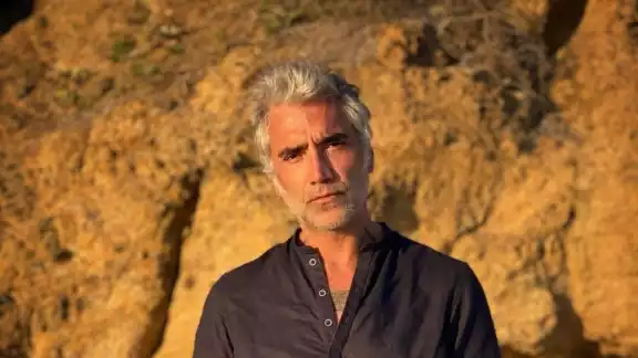 Alejandro Fernández.