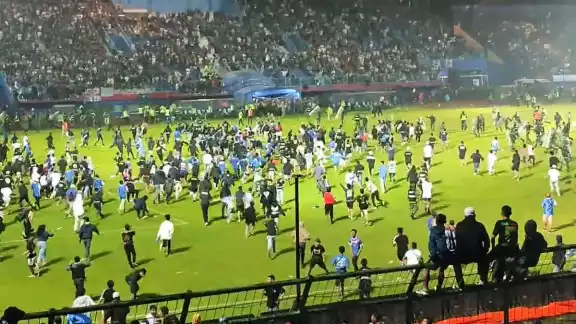 En redes sociales circularon videos que mostraron momentos del violento enfrentamiento. En redes sociales circularon videos que mostraron momentos del violento enfrentamiento.