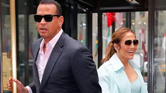 Jennifer López se separa del deportista Álex Rodríguez Jennifer López se separa del deportista Álex Rodríguez