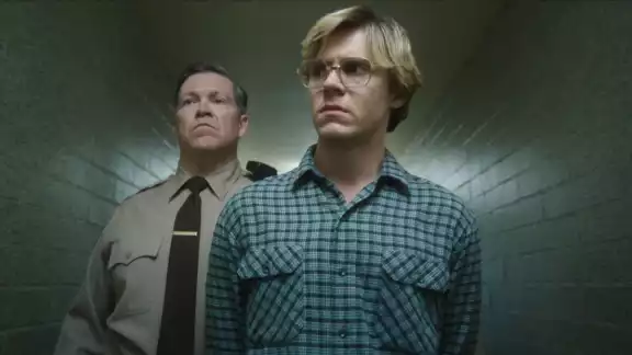 Serie "Dahmer" alcanza las mil millones de horas visualizadas en Netflix Serie "Dahmer" alcanza las mil millones de horas visualizadas en Netflix