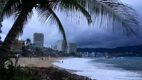 El Huracán Orlene afectará a varios estados, entre ellos Colima, Jalisco y más, provocando lluvias torrenciales El Huracán Orlene afectará a varios estados, entre ellos Colima, Jalisco y más, provocando lluvias torrenciales