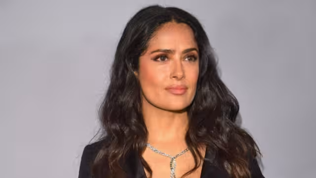 Salma Hayek responde luego de 15 años a las acusaciones contra su matrimonio