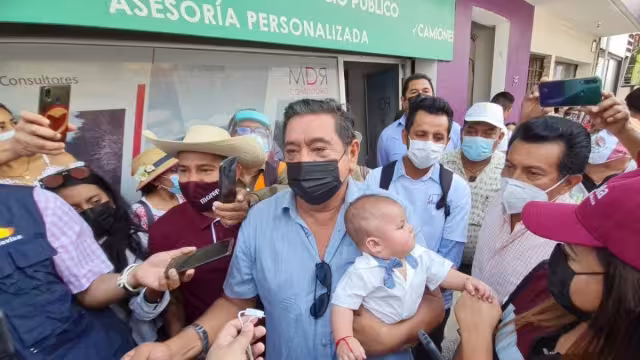 Félix Salgado acusa a Carlos Salinas de estar detrás de consejeros del INE que le quitaron candidatura