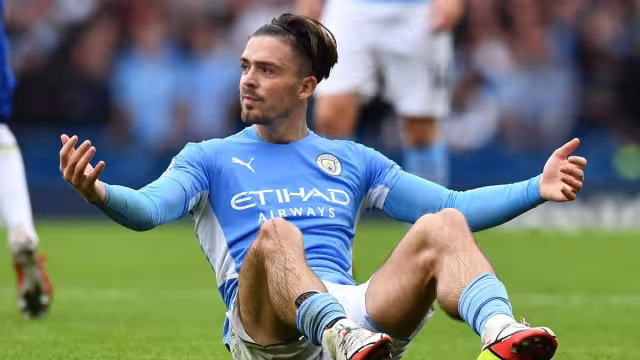 Los medios británicos revelaron imágenes de la fiesta que hizo el futbolista en vacaciones