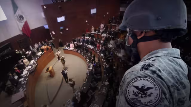 PRI agrega reserva a iniciativa para que el Ejército se mantenga en las calles por 10 años