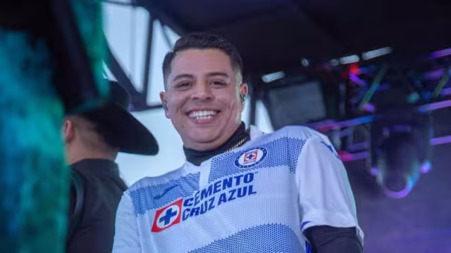 Eduin Caz aparece en cama de hospital y alarma a sus fans