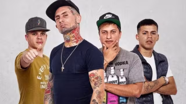 Emanuel Noir es vocalista de la banda 'Ke Personajes' y colaboró con Grupo Frontera