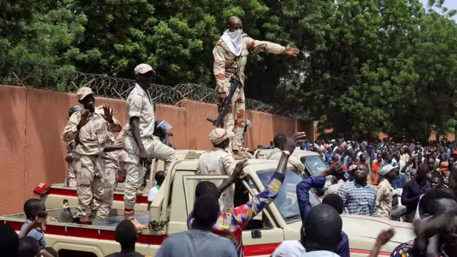 Nigeria vive un estado de alerta en el país y sus dirigentes enfrentan a su propia justicia