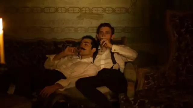 Alfonso Herrera y Emiliano Zurita en 'El Baile de los 41'