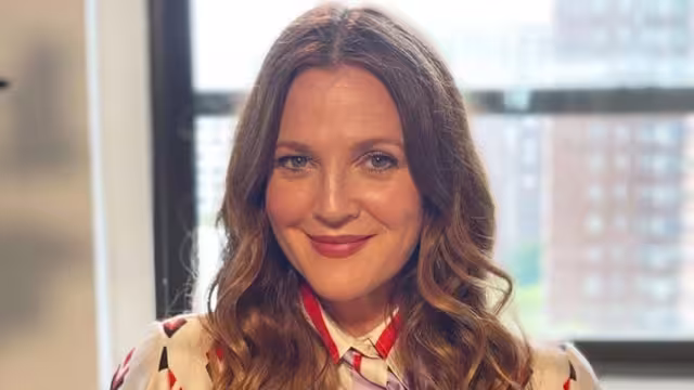 Drew Barrymore, quien sufrió adicción de niña, celebra sus 46 años