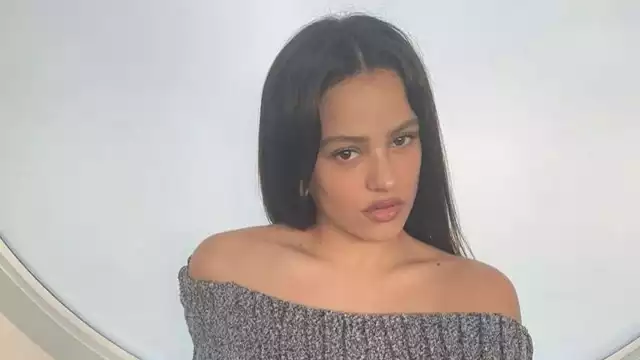 La Rosalía presenta sus nuevas tenis de Nike