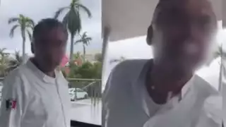 En uno de los videos difundidos, el taxista llegó a escupir a un chofer y turistas