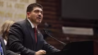 Zenyazen Escobar García había desarrollado parte de su trayectoria política y profesional en Veracruz