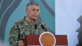 Raymundo Pedro Morales, secretario de Marina