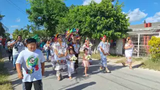Uno de los eventos significativos de la región es el realizado a las Tres Cruces, con la participación de vaqueras y la orquesta La Dinastía de X-Yatil