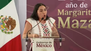 Indira Vizcaíno Silva, gobernadora de Colima