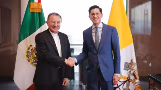 El canciller Roberto Velasco sostuvo un encuentro con el nuncio apostólico en México, Joseph Spiteri