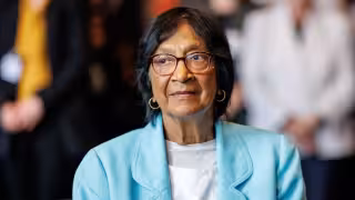 Navi Pillay, fue reconocida con el Premio Nobel de la Paz 2026